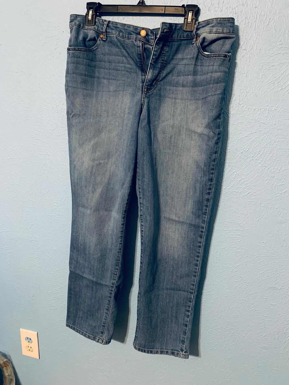 Bandolino Women's Straight Leg jeans - Size 14
